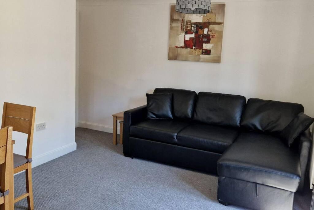 Greenhithe Cosy Apartment, Netflix And Sport Channels Eksteriør billede
