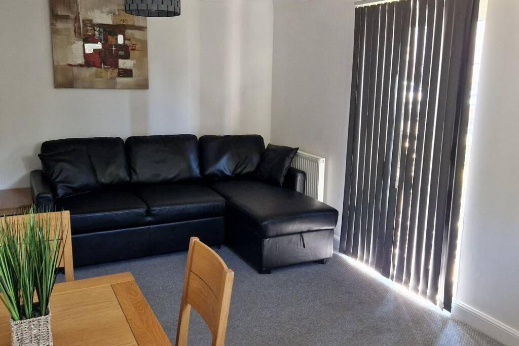 Greenhithe Cosy Apartment, Netflix And Sport Channels Eksteriør billede
